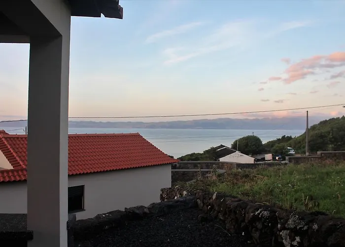 Paim Feriehus Santo Antonio (Pico Island)