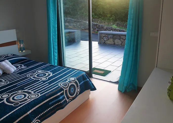 Paim * Santo Antonio (Pico Island)